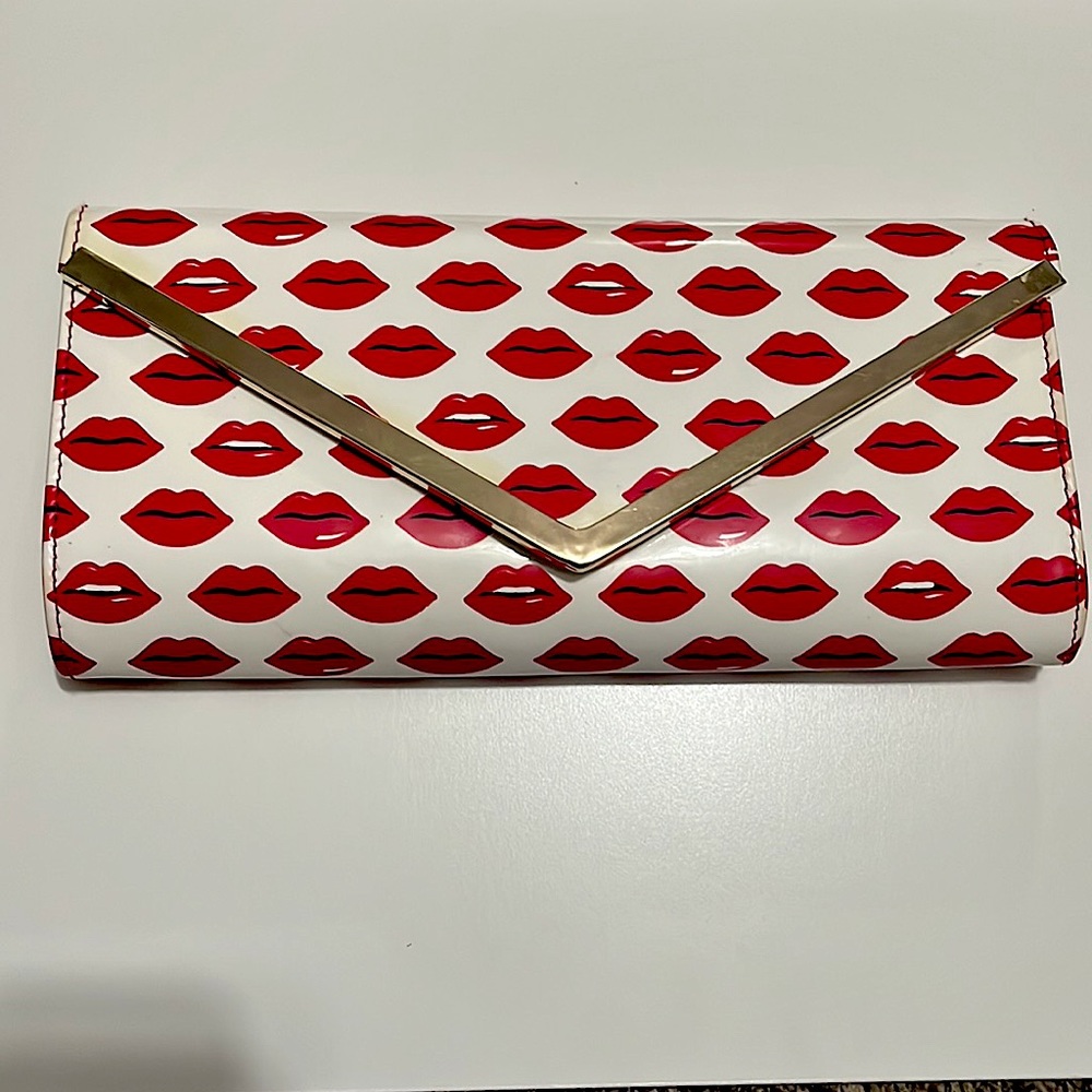Aldo lip print clutch
